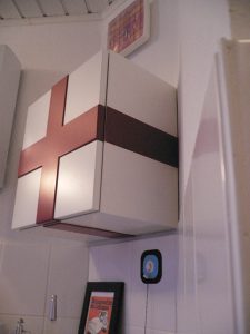 Mehr über den Artikel erfahren Medizinschrank